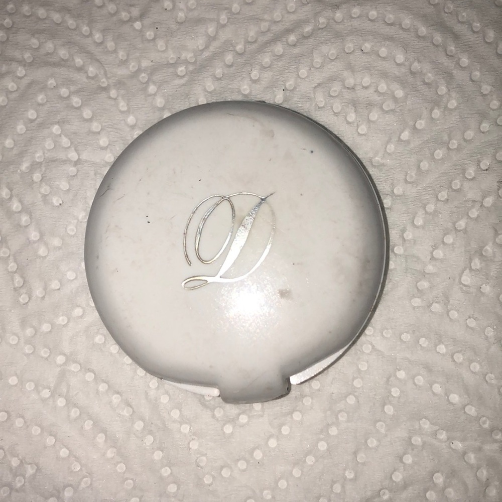 5/$25 Dermablend mini matte bronzer